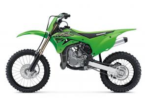 Mold your aspiring racer by bridging the gap to full-size bikes with the KX�100 dirt bike. With a 99cc engine, this two-stroke super-mini gives riders the perfect blend of durability and proportionate power increase with a larger chassis before transitioning to the big bikes.
