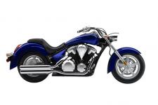 New 2015 HONDA STATELINE BLUE People ride cruisers for two big reasons: the way they work, and the way they look. Around town and on the road, the relaxed, stretched-out cruiser style is not only comfortable, but it makes sense too. And the way they look—cruisers turn heads everywhere, even when they’re parked. That’s especially true of the Honda Stateline®. With its stretched lines and progressive styling, it really stands out. With its 1,312 cc V-twin engine, shaft final drive, disc brakes and fuel injection, it’s as modern and trouble-free as any Honda out there, and you know how good that feels. You see a lot of cruisers out there that have too much junk hung all over them. Not the Stateline. Its streamlined good looks really set it apart. And the way it rides? That puts it even further ahead of the pack.