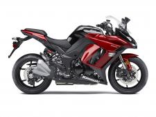 New 2016 KAWASAKI NINJA 1000 ABS RED With sport riding at its core, a powerful 1,043cc inline four-cylinder engine and a host of advanced onboard electronics, the Ninja 1000 embodies two-wheel fun.