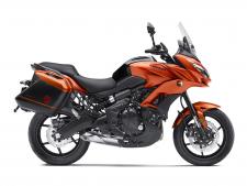 New 2016 KAWASAKI VERSYS 650LT ORANGE Its combination of long-travel suspension, sporty 17” wheels, a slim upright riding position and a low-mid range focused parallel-twin engine result in a highly versatile package offering a confidence-inspiring ride while touring the open road.