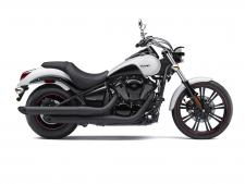 New 2016 KAWASAKI VULCAN 900 CUSTOM Right off the showroom floor, the Kawasaki Vulcan 900 Custom V-twin has all the style and attitude of a one-of-a-kind build. With its tall front wheel, drag-style chrome handlebars and low-slung seat, the appearance of this Kawasaki V-twin stands in almost stark contrast to its smooth ride and steadfast reliability. Enjoy the dynamic fusion of hand-built design and production quality with the Vulcan 900 Custom.