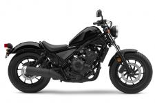 New 2017 HONDA REBEL 500 ABS BLACK Twin-cylinder engines are a great choice for a machine like the new Rebel 500. Honda twins are famous for their versatility, and the 471cc Rebel 500’s engine is one of our best ever. The parallel-twin engine is narrow, which helps reduce overall bike size. Plus it offers lots of low-rpm torque, but plenty of higher-rpm performance.
