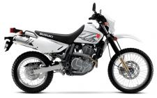 New 2018 SUZUKI DR650S The 2018 Suzuki DR650S is quite possible the best, all-around dual purpose motorcycle available today. Every DR650S is quality-built by Suzuki and features a reliable 644cc oil-cooled four-stroke single carried in a strong, steel semi-double cradle frame. The cartridge-style fork and link-style rear suspension can tackle tough trails or urban roads. So a variety of riders can enjoy this motorcycle, the seat height can be significantly reduced. Strong aluminum, spoke-style rims carrying tires that can handle the street or dirt are fitted so riders can tackle pavement or soil with ease. With new Solid White bodywork and distinctive graphics, the DR650S will look good on any surface it’s ridden on.