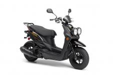 New 2018 YAMAHA ZUMA 50F MIDNIGHT SILVER Ready for Fun
Tough, yet sporty 4-stroke 49cc scooter makes going places fun, even commuting to work or school.
Modern Powerplant
Fuel injection provides smooth, seamless power – and nearly instantaneous starts.
Dirt Bike-influenced Styling
Sharp styling and twin headlights update the original “tough offroad” image of the Zuma 50F.
Chunky, Aggressive Tires
Fat tires give Zuma 50F that “go anywhere” look.
Scooter Practicality
Open and roomy ride atop the Zuma 50F’s stepped seat, along with lots of locking storage underneath it, with added conveniences like an inner pocket and fold-out hook.
Awesomely Efficient
The Zuma 50F achieves fuel economy up to an estimated 132 mpg** with a fuel tank that holds 1.2 gallons of gas.