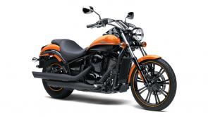 The 900cc V-twin powered Kawasaki Vulcan 900 motorcycle has all the style and attitude of a one-of-a-kind build. From the detailed paint job to the intense exhaust, the Vulcan 900 is an artful expression of individuality. Enjoy the dynamic fusion of hand-built design and premium fit and finish of the Vulcan 900�a tantalizing combination that could only come from Kawasaki. 