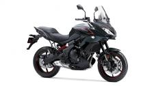 New 2018 KAWASAKI VERSYS 650 ABS METALLIC FLAT SPARK BLACK/METALLIC CARBON GRAY ITS COMBINATION OF LONG-TRAVEL SUSPENSION, SPORTY 17” WHEELS, A SLIM UPRIGHT RIDING POSITION AND A COMPACT PARALLEL-TWIN ENGINE RESULTS IN A HIGHLY VERSATILE PACKAGE, OFFERING RIDERS MAXIMUM RIDING EXCITEMENT.