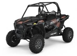 CROSS-TERRAIN PERFORMANCE NEVER LOOKED SO GOOD
Put yourself firmly in control, even in the most unpredictable terrain, with the extreme performance of 110 HP, 20� of usable travel, 64� stance and the definitive grip of 29� tires. From the assertive shape outside and the refined cockpit within, RZR XP 1000 delivers performance you can see and feel.
