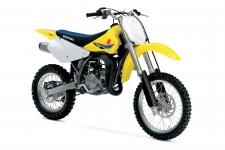New 2019 SUZUKI RM85 YELLOW The 2019 RM85 continues to carry on the powerful tradition of racing excellence in the Suzuki motocross family. The reliable two-stroke engine produces smooth power at any rpm with an emphasis on low- to mid-range performance.