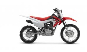New 2018 HONDA CRF125F RED Motorcycles, especially dirtbikes, are exceptionally personal vehicles. Riding a bike that doesn’t fit right is like trying to run a marathon in shoes that are too big or too small. That’s why Honda makes a whole family of dirt bikes, with plenty of sizes in between.
Here’s another thing: When Honda builds a smaller bike, they never go small on quality and features. And that’s definitely true of the CRF125F.