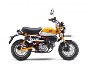 New 2019 HONDA MONKEY BANANA YELLOW One of the best loved Hondas of all time, the original Monkey was a 1960’s hit, and it’s easy to see why. That little two wheeled rascal was built to generate ear-to-ear smiles. The new 2019 Honda Monkey is a 125cc bundle of practical urban transport, a great back of the motorhome bike, and just plain too much fun to pass by.
249442