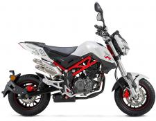 New 2019 BENELLI TNT135 WHITE Single-cylinder, 4-stroke, Oil-cooled, 4-valve, SOHC, Double-spark - 5-speed - Available in Red, Black, and White.