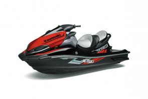 For riders looking for luxury and convenience from a naturally aspirated 1,498cc engine, the 3-passenger Jet Ski® Ultra® LX personal watercraft is the choice for discerning enthusiasts. The maneuverable deep-V hull contributes to superior handling, and boasts a sealed, industry-leading 60-gallon storage capacity and the largest fuel tank in its class. Pack what you need and head out for a day of fun on the water.