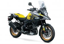 New 2018 SUZUKI V-STROM 1000XT CHAMPION YELLOW Like every V-Strom before it, the equipment, the appeal and value of the 2018 V-Strom 1000XT will be recognized by experienced and enthusiastic riders. If you want to enjoy a trouble-free adventure as well, join them on a V-Strom.