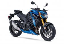 New 2018 SUZUKI GSX-S750 METALLIC TRITON BLUE / GLASS SPARKLE BLACK The new GSX-S750 brings significant engine and chassis advancements to firmly establish itself as the second model in Suzuki’s innovative lineup of performance street machines. The GSX-S750 features fresh, aggressive styling that encompasses the appearance of quality.
As with the GSX-S1000, this new GSX-S750 inherits its heart and soul from Suzuki’s MotoGP race experience and the 30-year heritage of the GSX-R750. With boosted engine power and a suite of rider-assist features, this restyled GSX-S750 is ready to capture hearts and turn heads as the new leader in its class.
This is the perfect sportbike response to the craving of today’s discriminating riders, this new GSX-S750 looks better and outperforms its popular predecessor – and other entries in the class. It is nimble, comfortable, and an exhilarating, fun ride.
