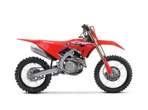 How many corners are there on your favorite motocross or Supercross track? Because each one of those leads directly from the starting gate to the winners circle, at least when youre riding a redesigned 2021 Honda CRF450R or CRF450RWE. New chassis. Major engine overhaul. New suspension. New bodywork. All with the goal of letting you rail through the corners with the most precision and power youve ever experienced. The engines power delivery starts off deep down for corner drive, and just keeps building until its at maximum roost. Forget about clutch fade, adjustment, or hand fatigue with the new hydraulic system. And lighter than ever, the CRF450R and CRF450RWE explode out of corners when its time to increase your lead. 

And make no mistake: the CRF450RWE (WE for Works Edition) is more than just a standard bike with some special graphics. We�ve fine-tuned it with special touches like an exclusive Yoshimura exhaust, Twin Air filter, Throttle Jockey seat cover, Hinson clutch basket and cover, premium DID DirtStar LT-X rims, Kashima and titanium nitrate-coated forks, a red cylinder head cover, and hands-on touches like special cylinder-head porting. The second the start gate drops, youll know it was worth every penny.