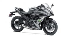 New 2018 KAWASAKI NINJA 650 PEARL STORM GRAY/EBONY Strong power and nimble handling highlight the
Ninja® 650 motorcycle. Exciting and easy to ride with sporty performance and aggressive styling, the modern Ninja 650 stays true to its Ninja roots. Rounding out the package, a comfortable and adaptable upright riding position makes the Ninja 650 an exceptional everyday ride.