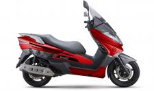 New 2019 BENELLI ZAFFERANO 250 EFI RED Zafferano 250 is the ultimate expression of Italian scooter design. Sleek, stylish, functional, practical, powerful and beautiful, the Zafferano 250 is Benelli’s flagship scooter for good reason. Think of this as a totally new way to travel: not just getting from one place to another, but experiencing the trip in supreme comfort, style and safety – even with a friend.