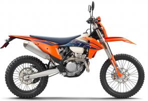 The KTM 350 EXC-F is a dual-sport to be reckoned with thanks to its ultra-light chassis and torquey 350 cc engine with a 6-speed PANKL gearbox. Its potent combination of 250-like agility and 450-like power makes it the first choice of riders looking for a class-leadering dual-sport possessing sheer rideability and competitiveness across any terrain.