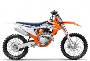 Ever since the KTM 350 SX-F made its international race debut in 2010, it has delivered a no-compromise mix of horsepower and agility. With an exceptional power-to-weight ratio, ultra-light handling, and holeshot-winning acceleration, The 2022 KTM 350 SX-F once again rips into the motocross scene as the unlikely one to beat. 