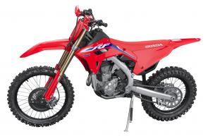 Like to ride demanding trails? Desert races? Enduros? Then this is your bike. Because our new 2022 Honda CRF250RX gets all the updates and performance enhancing features of our latest CRF250R, but wraps them in a chassis and suspension package that’s specially tuned the kind of riding you do. 