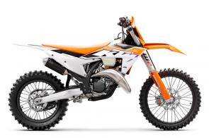 Nothing beats the top-end scream of a 125 cc 2-stroke machine being ridden at the minit - and the 2023 KTM 125 XC is happy to oblige. Not only has the smallest caliber bullet in the XC range been given a fuel-injected revival, but the entire motorcycle also benefits from class-leading developments at every end. Boasting more torque, more tech and most importantly, more Braaaap!, the KTM 125 XC is the leader in 2-Stroke cross country innovation for the modern era.