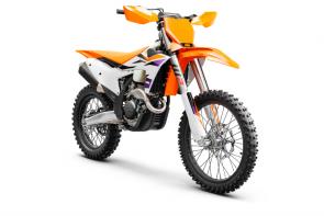 The 2024 KTM 250 XC-F continues its assault on the highly-competitive 250 cc class, making its presence known with its incredible 14,000 RPM limit. Featuring a truly user-friendly package engineered to satisfy all riders, from novice to pro, it continues the trend of being undisputedly READY TO RACE. An all-new WP XACT Close Cartridge spring fork, new rear shock settings, better electronics, and unmatched performance, mean the 2024 KTM 250 XC-F is ready to take on the 250 cc class and dominate it.