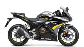 Sportbikes don’t have to cost five figures. At least not when you’re talking about a 2023 Honda CBR500R. Its twin-cylinder engine revs freely and produces plenty of torque, and it lets us keep the bike narrow and nimble too. The full-coverage bodywork looks like something right off the racetrack, and the suspension is top notch. Anti-lock brakes are standard, and so is some pretty impressive fuel efficiency. Best of all, the CBR500R is just plain fun to ride, whether you’re using it around town or carving up the canyons on the weekends.
CBR500R