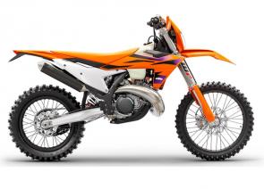 The KTM 300 XC-W is one of the most recognized names at the sharp end of hard enduro. With a bulletproof, fuel-injected 2-stroke engine churning out masses of low-down torque and top-end fury, its the ideal companion when tackling challenging terrain. Now with all-new suspension, a new frame and fresh bodywork, the 2024 KTM 300 XC-W is ready to take on the worlds toughtest enduro terrain.
