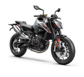 The KTM 790 DUKE is as surgical as its nickname suggests. With the agility youd expect from a single, combined with the hard-hitting punch of a twin, the KTM 790 DUKE slices up the road with pinpoint precision. With a 799 cc LC8c parallel twin motor - the most compact in its class - nestled into one of the lightest frames around, the KTM 790 DUKE is all about being fast everywhere, with the corners being its playground.
