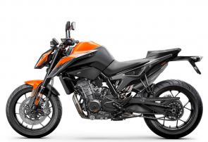 The KTM ​8​90 DUKE ​redefines the word sharp by adding an extra edge. Powered by an 889 cc parallel-twin nestled into one of the lightest and most compact chassis around, the KTM 890 DUKE boasts the agility youd expect from a 600 cc​, ​but with the ​meaty punch of a bigger twin. ​It doesnt rewrite the mid-sized naked bike rule book. It obliterates it. ​ 