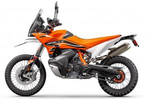 Limited to only 700 worldwide, the all-Austrian-made 2024 KTM 890 ADVENTURE R RALLY rips into the mid-weight adventure landscape with all the rigor of a READY TO RACE Dakar machine. Thanks to race-spec WP XPLOR PRO Suspension, heavy-duty rims and a lightweight Akrapovic slip-on fitted as standard, the destination comes second. With its unmatched ability to dispatch everything from gravel switchbacks to single tracks, the KTM 890 ADVENTURE R RALLY sets the new standard when it comes to serious offroad travel capabilities. 