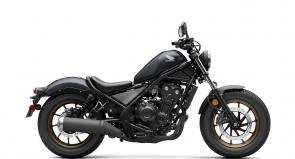 Rebels are the ones who refuse to compromise, just like the Rebel 500 refuses to choose between power, precision and style. It’s able to deliver all three in excess, thanks to the timeless cruiser styling, a lean twin-cylinder engine and user-friendly powerband. While contemporary features like a full LED lighting package, our Honda slipper/assist clutch and optional anti-lock braking system make for an uncompromising ride down the straights as well as the twisties. New colors for this year will pair perfectly with your favorite gear or accessories, helping you personalize a modern cruiser that refuses to be ignored. Or check out the Rebel 500 ABS Special Edition for a model that comes complete with our most popular accessories, like the diamond-stitch seat and headlight cowl.
CMX500